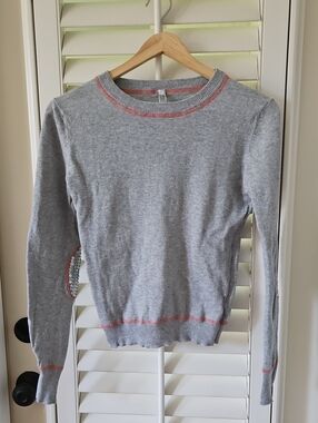 Absolutely Creative Worldwide Gray Crewneck Sweater with Pink Trim